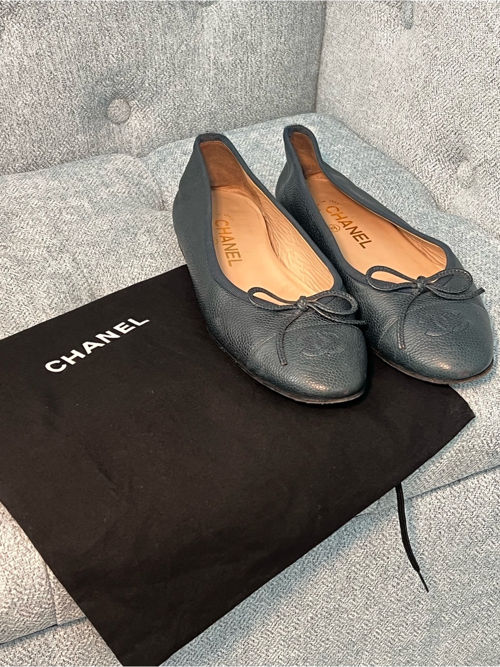CHANEL Navy Caviar Leather Ballet Flats